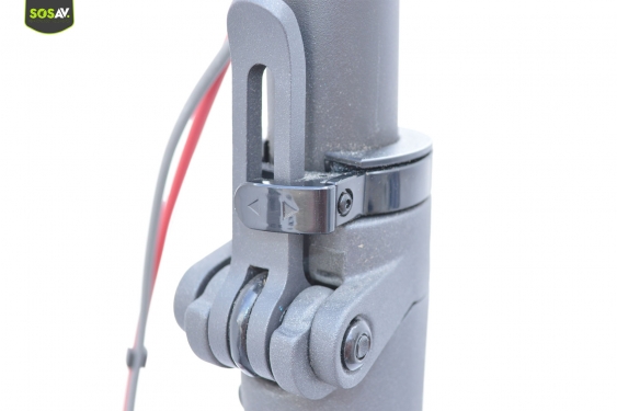 Guide photos remplacement batterie Xiaomi M365 (Etape 2 - image 1)