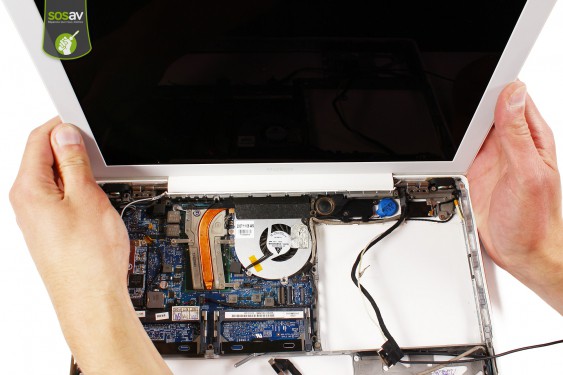 Guide photos remplacement ecran complet Macbook Core 2 Duo (A1181 / EMC2200) (Etape 24 - image 1)