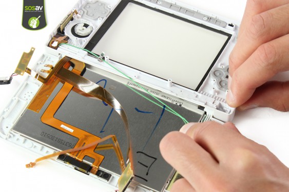 Guide photos remplacement antenne wifi Nintendo 3DS XL (Etape 50 - image 1)