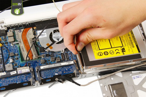 Guide photos remplacement pile de sauvegarde Macbook Core 2 Duo (A1181 / EMC2200) (Etape 18 - image 2)