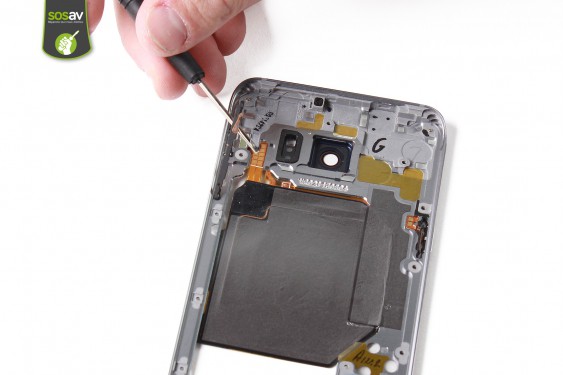 Guide photos remplacement nappe des boutons de volume Samsung Galaxy S6 Edge + (Etape 9 - image 1)