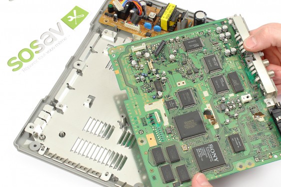 Guide photos remplacement coque inférieure Playstation (Etape 17 - image 3)