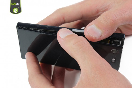 Guide photos remplacement nappe boutons volume, power & apn Xperia X Compact (Etape 5 - image 1)