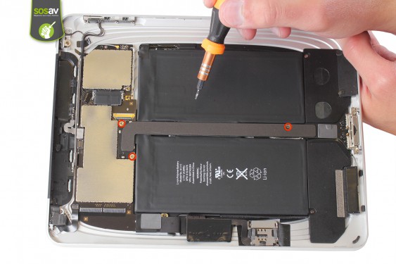 Guide photos remplacement haut-parleur externe iPad 1 3G (Etape 10 - image 1)