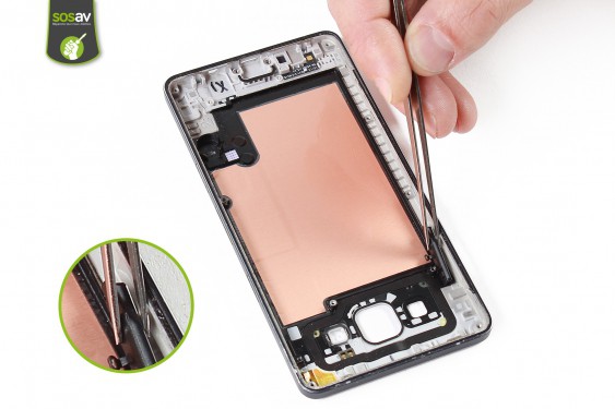 Guide photos remplacement châssis arrière Samsung Galaxy A5 (Etape 30 - image 2)
