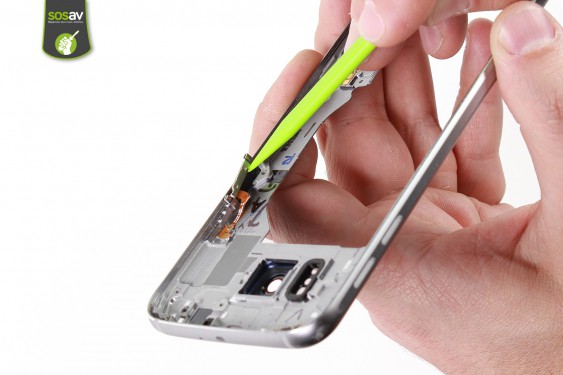 Guide photos remplacement châssis externe Samsung Galaxy S6 (Etape 11 - image 4)