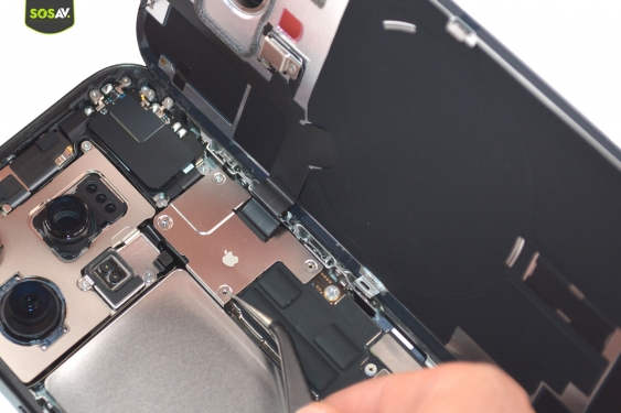 Guide photos remplacement connecteur de charge iPhone 16 Pro (Etape 5 - image 2)
