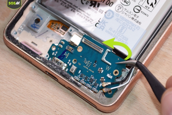 Guide photos remplacement connecteur de charge Galaxy A53 (Etape 8 - image 2)