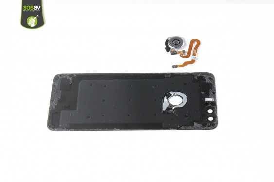 Guide photos remplacement vitre arrière   (Etape 14 - image 1)