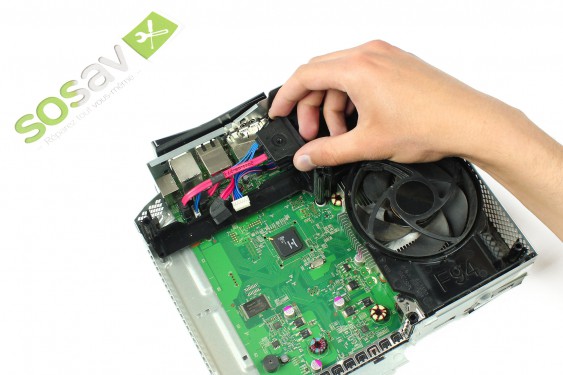 Guide photos remplacement câble de liaison du disque dur Xbox 360 S (Etape 37 - image 1)