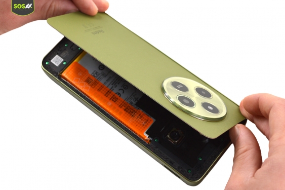 Guide photos remplacement connecteur de charge Xiaomi Redmi 14C (Etape 3 - image 4)