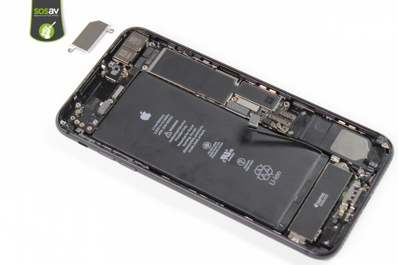 Guide photos remplacement nappe power, vibreur, volume, flash et micro externe iPhone 7 Plus (Etape 17 - image 4)
