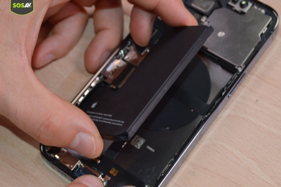 Guide photos remplacement batterie iPhone 13 Pro (Etape 9 - image 1)