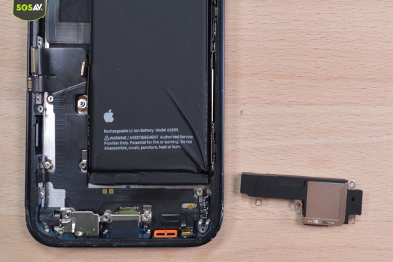 Guide photos remplacement connecteur de charge iPhone 13 (Etape 13 - image 3)