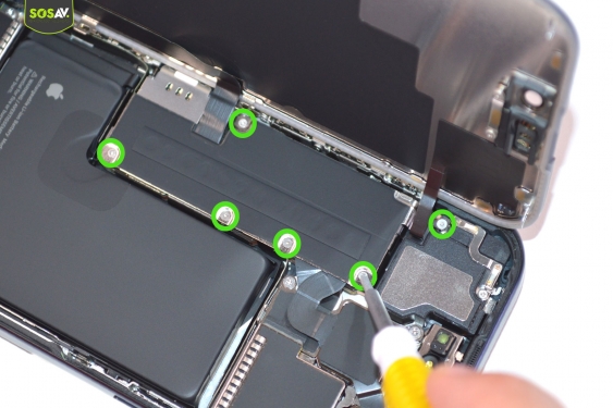 Guide photos remplacement batterie iPhone 15 Pro (Etape 5 - image 1)
