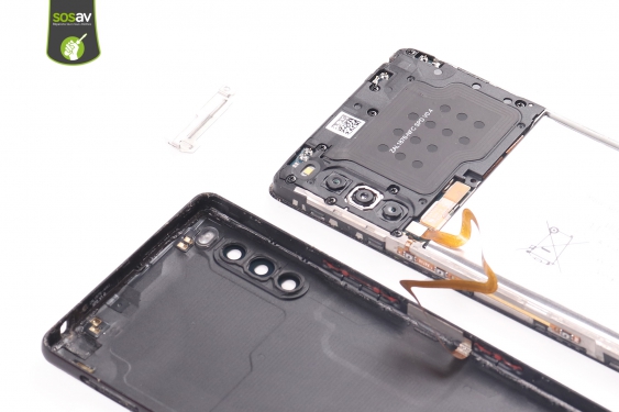 Guide photos remplacement batterie Xperia L4 (Etape 3 - image 4)
