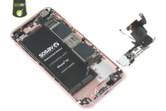 Guide photos remplacement connecteur de charge, prise jack et micro iPhone 6S (Etape 25 - image 1)