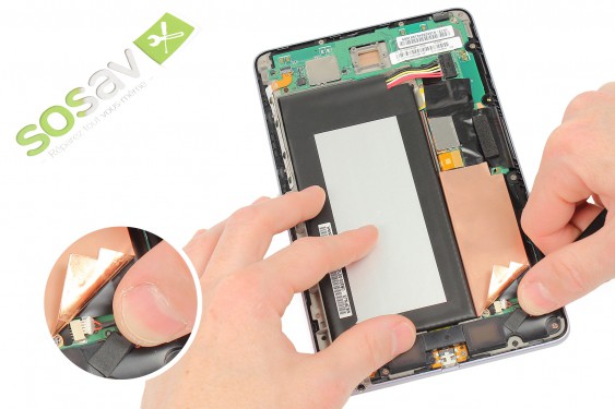 Guide photos remplacement connecteur de charge Nexus 7 1ère Génération (Etape 6 - image 2)