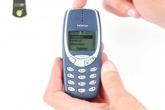 Guide photos remplacement bouton power Nokia 3310 (Etape 1 - image 2)