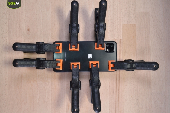 Guide photos remplacement vitre arrière Galaxy A22 (5G) (Etape 3 - image 4)