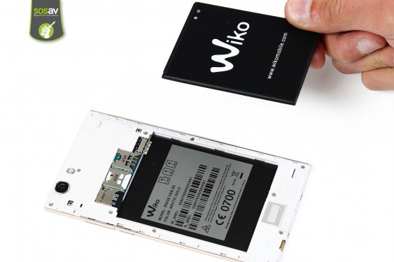 Guide photos remplacement batterie Wiko Ridge Fab 4G (Etape 3 - image 4)