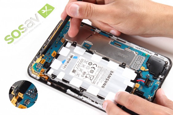 Guide photos remplacement nappe de liaison de l'écran lcd Samsung Galaxy Tab 2 7" (Etape 12 - image 2)