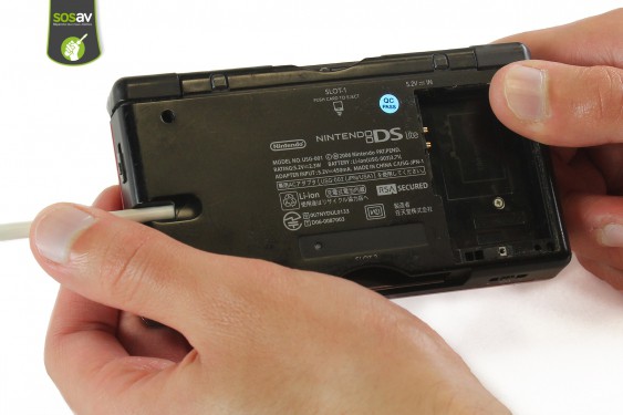 Guide photos remplacement coque supérieure Nintendo DS Lite (Etape 6 - image 2)