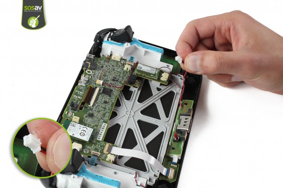 Guide photos remplacement carte connecteur de charge Gamepad Wii U (Etape 13 - image 3)
