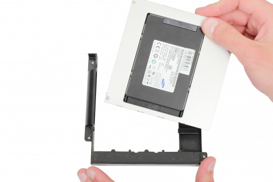 Guide photos remplacement superdrive vers ssd (kit dual drive) iMac 27" fin 2009 (EMC 2309 et 2374) (Etape 37 - image 1)