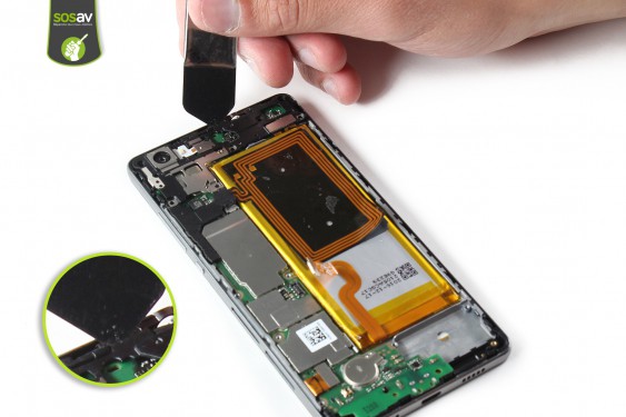 Guide photos remplacement carte mère Huawei P8 Lite (Etape 17 - image 1)