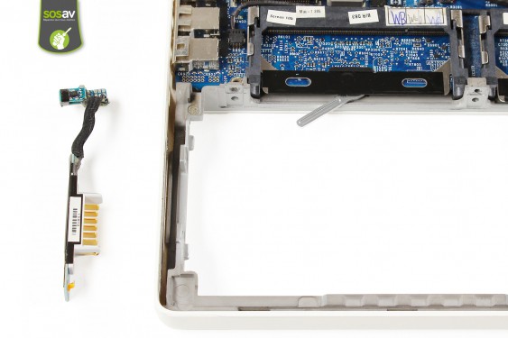 Guide photos remplacement connecteur batterie Macbook Core 2 Duo (A1181 / EMC2200) (Etape 17 - image 1)