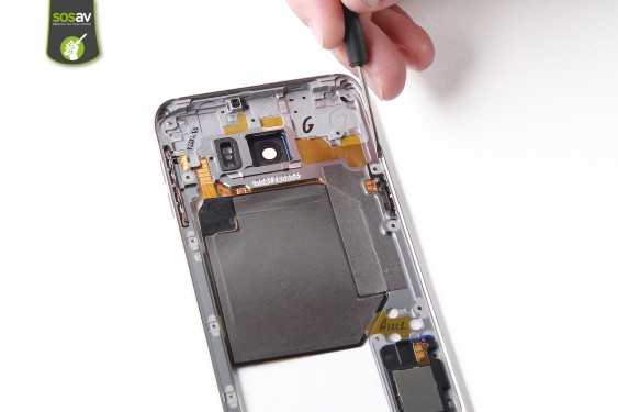 Guide photos remplacement bouton power Samsung Galaxy S6 Edge + (Etape 8 - image 1)