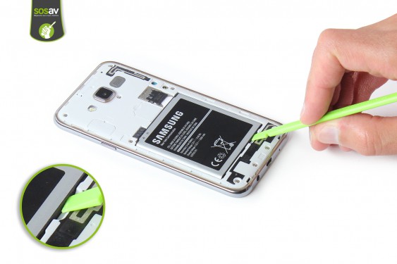 Guide photos remplacement bouton power Samsung Galaxy J5 2015 (Etape 4 - image 1)