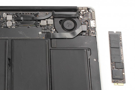Remplacement du disque dur SSD du MacBook Air 13 mi-2013 - Tutoriel de  réparation iFixit