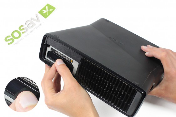 Guide photos remplacement câble de données du lecteur dvd Xbox 360 S (Etape 3 - image 1)