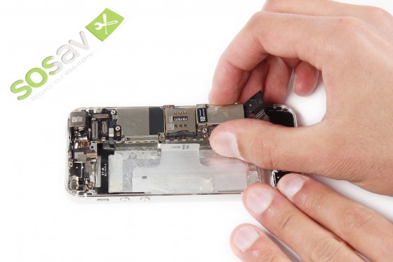 Guide photos remplacement bouton power iPhone 5 (Etape 29 - image 1)