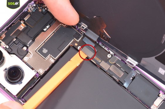 Guide photos remplacement batterie iPhone 16 (Etape 4 - image 4)