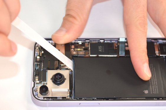 Guide photos remplacement batterie iPhone 14 (Etape 6 - image 2)