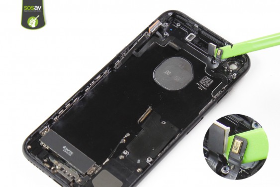 Guide photos remplacement nappe power, vibreur, volume, flash et micro externe iPhone 7 (Etape 44 - image 4)