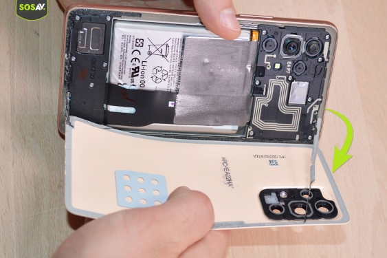Guide photos remplacement connecteur de charge Galaxy A53 (Etape 3 - image 2)
