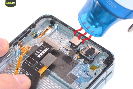 Guide photos remplacement bloc écran Galaxy Z Flip5 (Etape 18 - image 1)