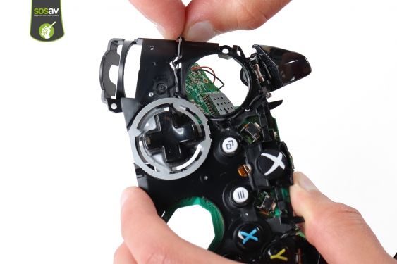 Guide photos remplacement carte usb + caoutchouc boutons xyba Manette Xbox One S (V3) (Etape 16 - image 1)