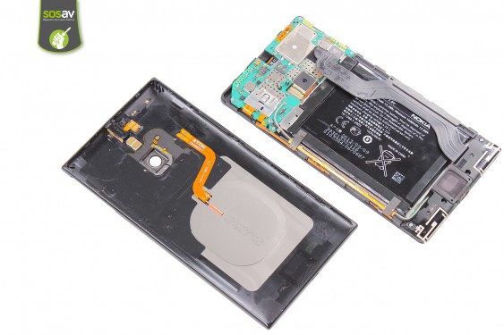 Guide photos remplacement connecteur de charge Lumia 1520 (Etape 6 - image 3)
