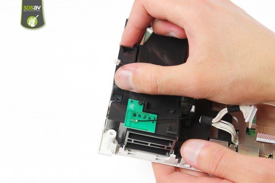 Guide photos remplacement câble d'alimentation du lecteur dvd Nintendo Wii (Etape 18 - image 1)