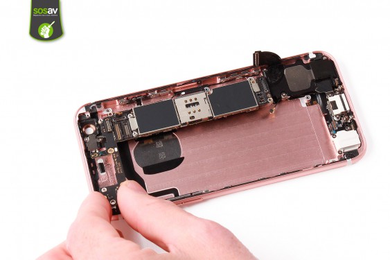 Guide photos remplacement nappe power, vibreur, volume, flash et micro externe iPhone 6S (Etape 31 - image 3)