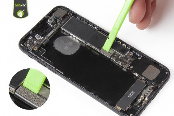 Guide photos remplacement nappe power, vibreur, volume, flash et micro externe iPhone 7 (Etape 31 - image 2)