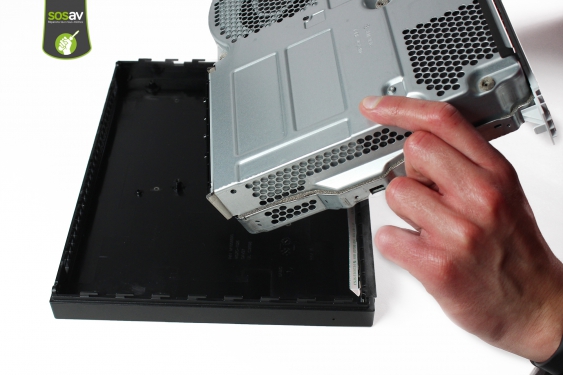 Guide photos remplacement châssis métallique intérieur Xbox One X (Etape 15 - image 3)