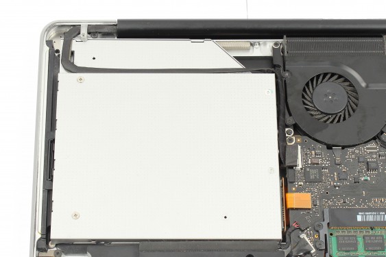 Guide photos remplacement ajout d'un second disque dur MacBook Pro 15" Fin 2008 - Début 2009 (Modèle A1286 - EMC 2255) (Etape 28 - image 1)