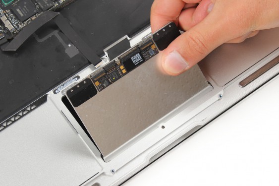 Guide photos remplacement trackpad Macbook Air 13" mi-2011 EMC2469 (A1369) (Etape 15 - image 3)