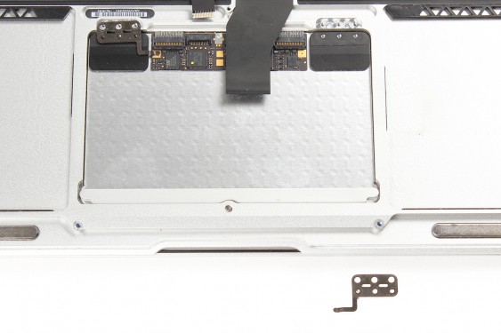 Guide photos remplacement trackpad Macbook Air 13" mi-2011 EMC2469 (A1369) (Etape 12 - image 3)